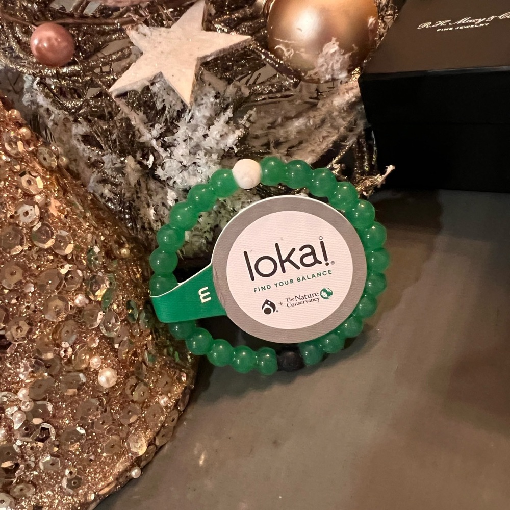 Lokai bracelet, size M. Find your balance. NWT